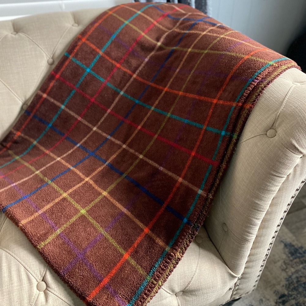 Throw blanket soft
